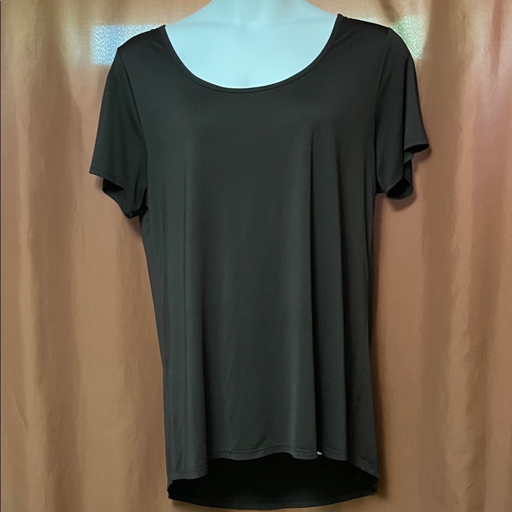 LuLaRoe Black Short Sleeve Tee